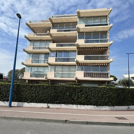 Apartman Loubet - Proximite Marina Baie Des Anges - Front De - Parking Prive
