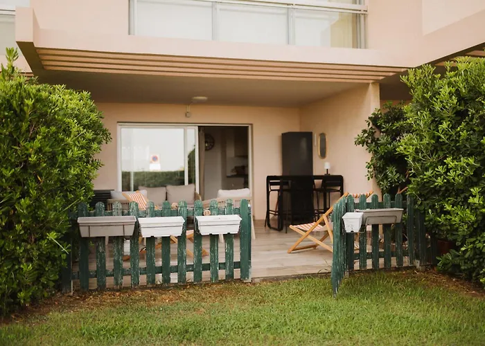 Loubet - Proximite Marina Baie Des Anges - Front De - Parking Prive