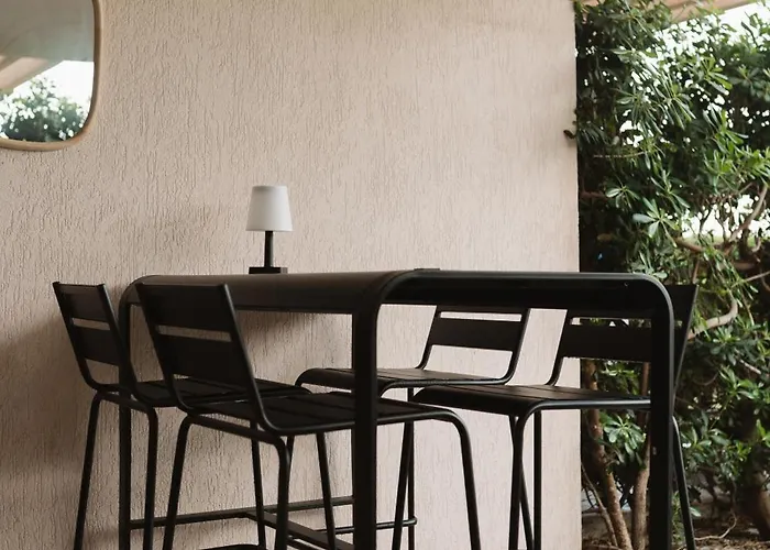 Loubet - Proximite Marina Baie Des Anges - Front De - Parking Prive 公寓 *