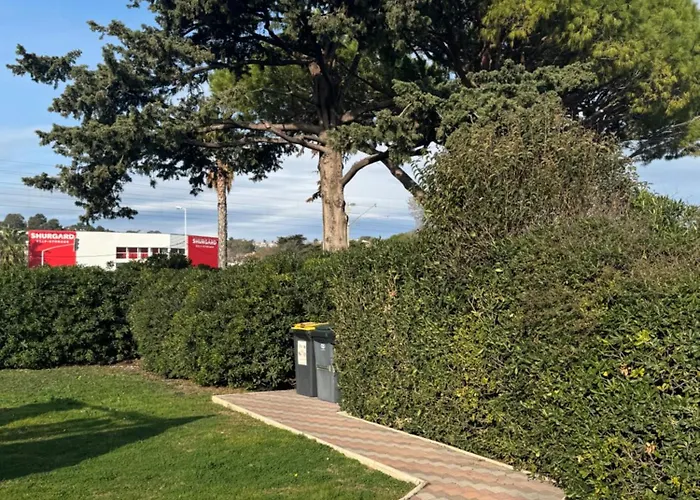 Loubet - Proximite Marina Baie Des Anges - Front De - Parking Prive 公寓 *